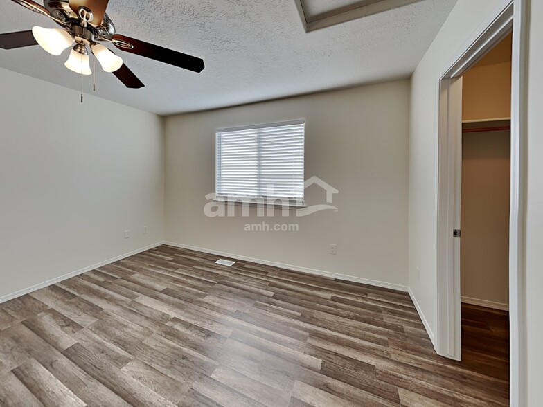 Building Photo - 16605 Sadie Ave