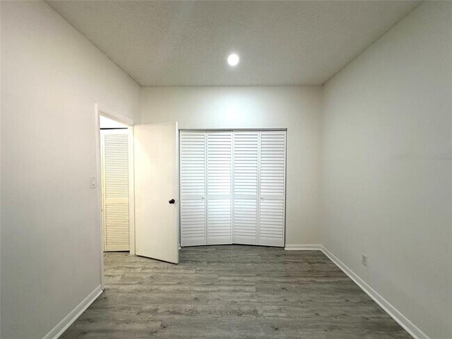 Building Photo - 641 Cypress Lake Blvd