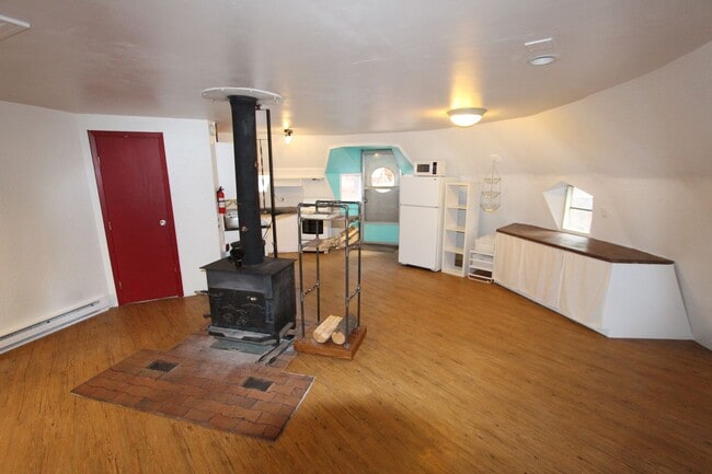 Building Photo - $300 OFF First Month | Unique Dome Studio Surrounded by Ponderosa Pines – Parks, AZ