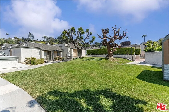 Building Photo - 126 Casuda Canyon Dr