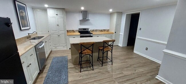 Building Photo - 216 Stern Cove