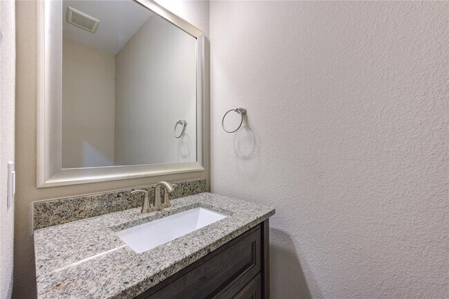 Building Photo - 2827 Winthrop Mdw Wy