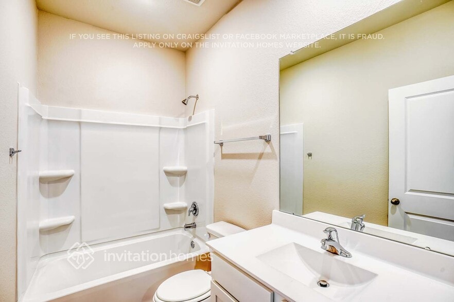 Building Photo - 8211 Burnt Orchid Dr