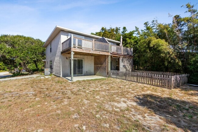 Building Photo - Live the Beach Life – Just One Block from ...