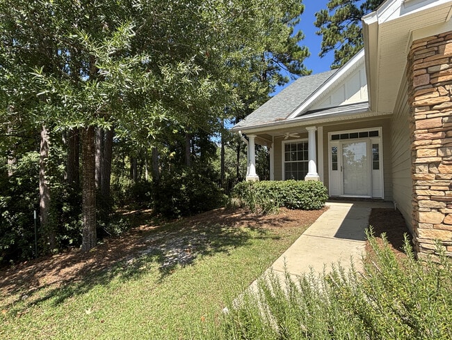 Building Photo - 1633 Shadowmoss Ave