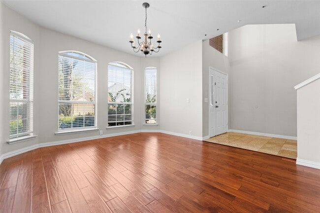 Building Photo - 3015 Honey Locust Dr