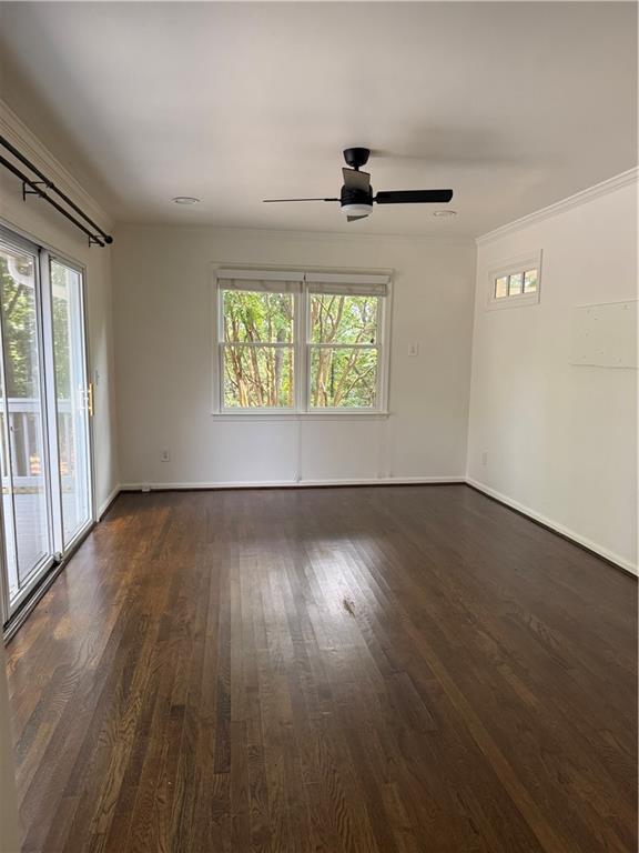 Building Photo - 2404 Elmwood Cir SE