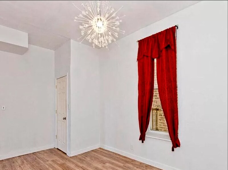 Building Photo - 1368 W Evergreen Ave