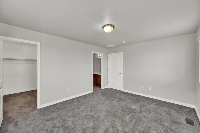 Building Photo - 15142 S Wild Horse Wy