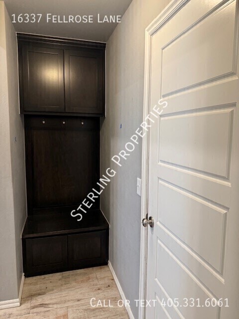 Building Photo - 16337 Fellrose Ln