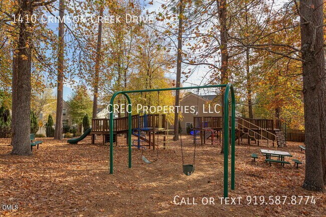 Building Photo - 1410 Crimson Creek Dr