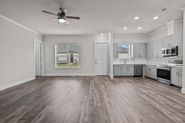 Living Room & Kitchen - Mansions of Denton