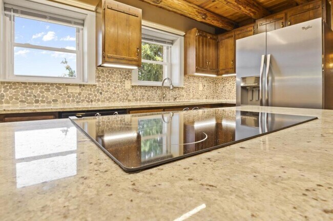 Building Photo - 118 Agape Wy