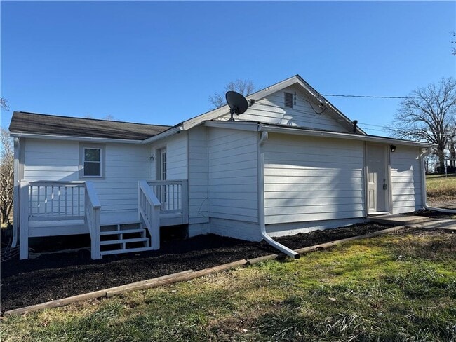 Building Photo - 3915 Dahlonega Hwy