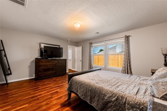 Building Photo - 2034 Eddlewood Ct