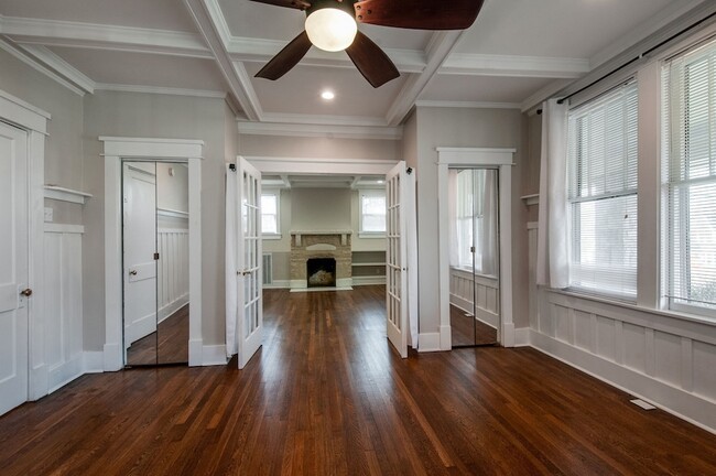 Building Photo - 3735 Central Ave