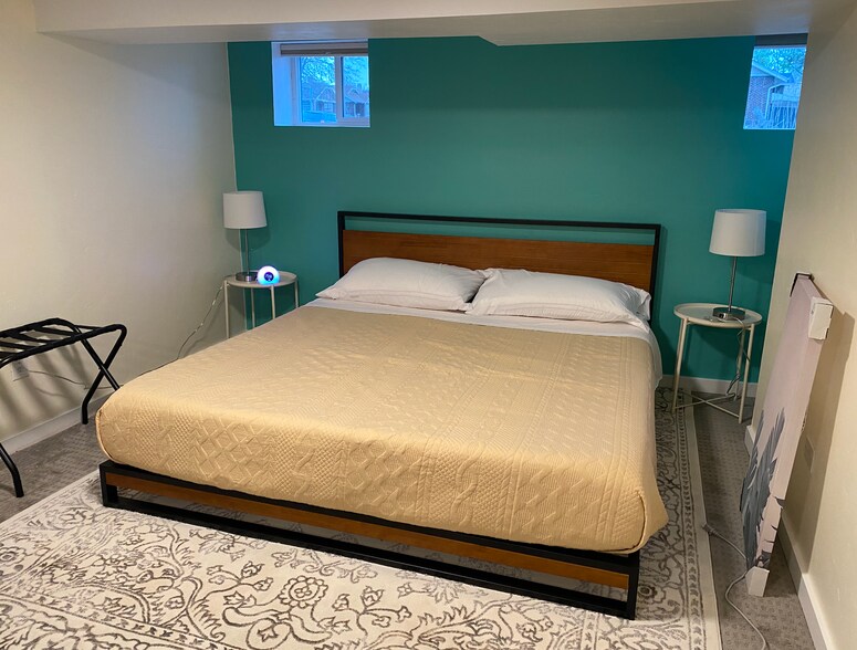 Building Photo - 3205 N Josephine St