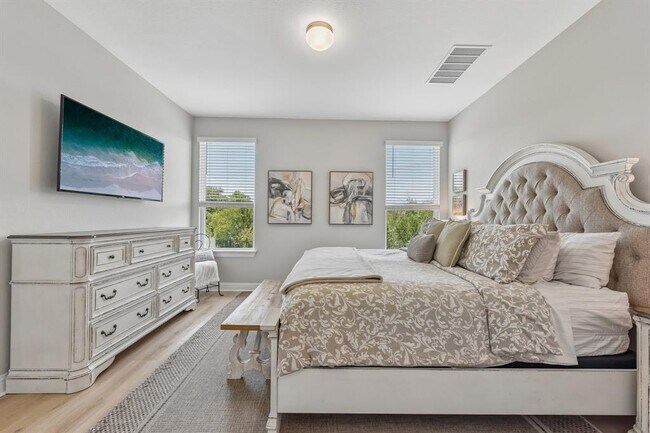 Building Photo - 117 Stone Cyn Dr