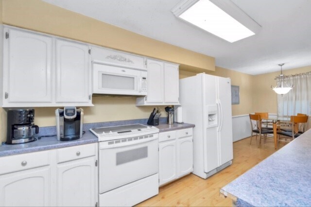 Building Photo - 530 N Post Oak Ln