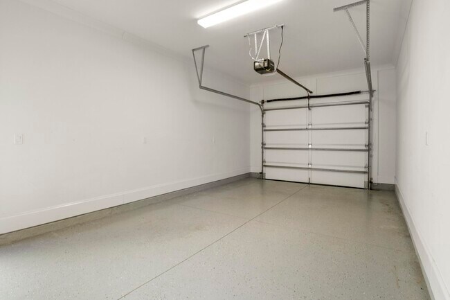 Building Photo - 82 Sugar Sands Dr