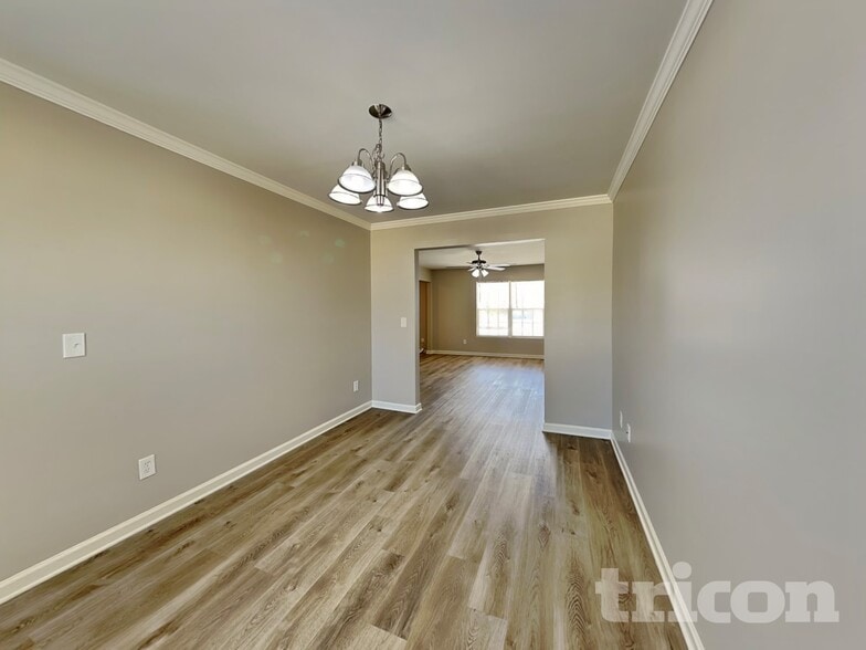 Building Photo - 2512 Landale Ct