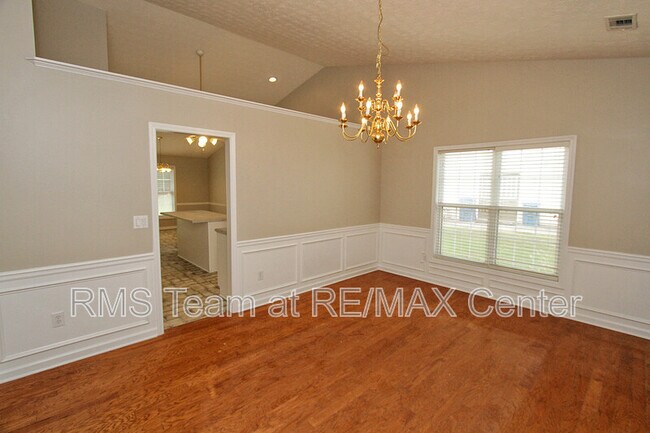 Building Photo - 1490 Creek Pointe Cir