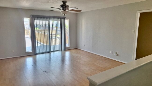 Building Photo - 19 N White Heron Dr