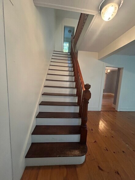 Building Photo - 30 Goldsmith St