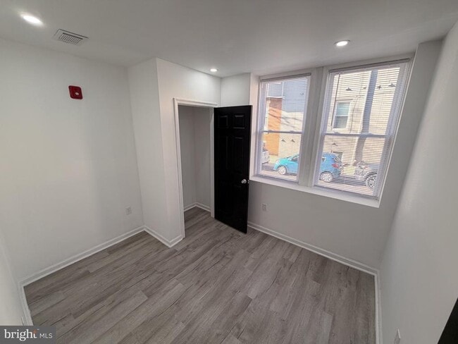 Building Photo - 1621 N 33rd St