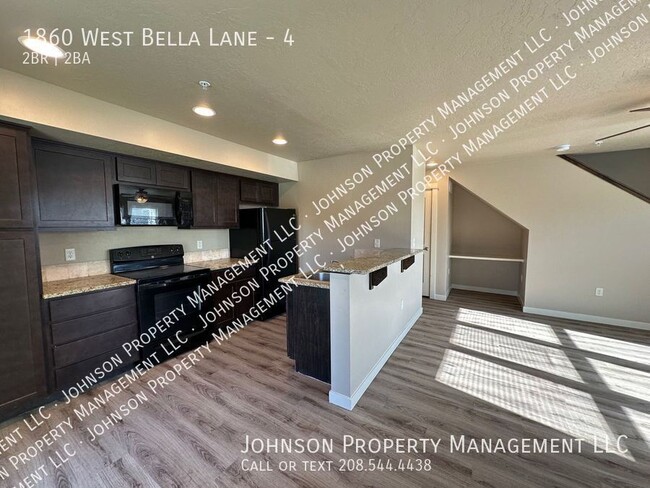 Building Photo - 1860 W Bella Ln