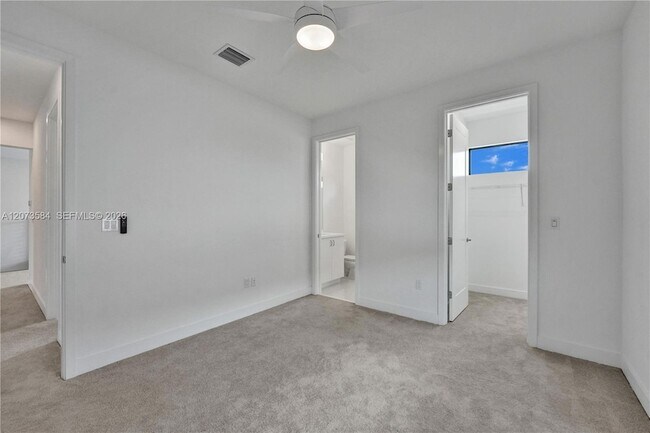Building Photo - 17244 Teton River Rd