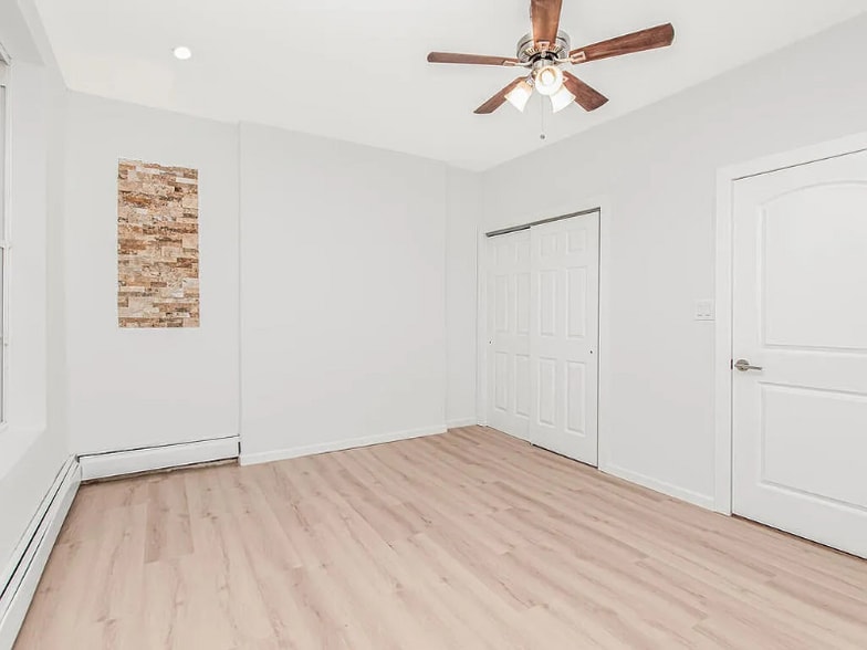 Building Photo - 507 Weiher Ct