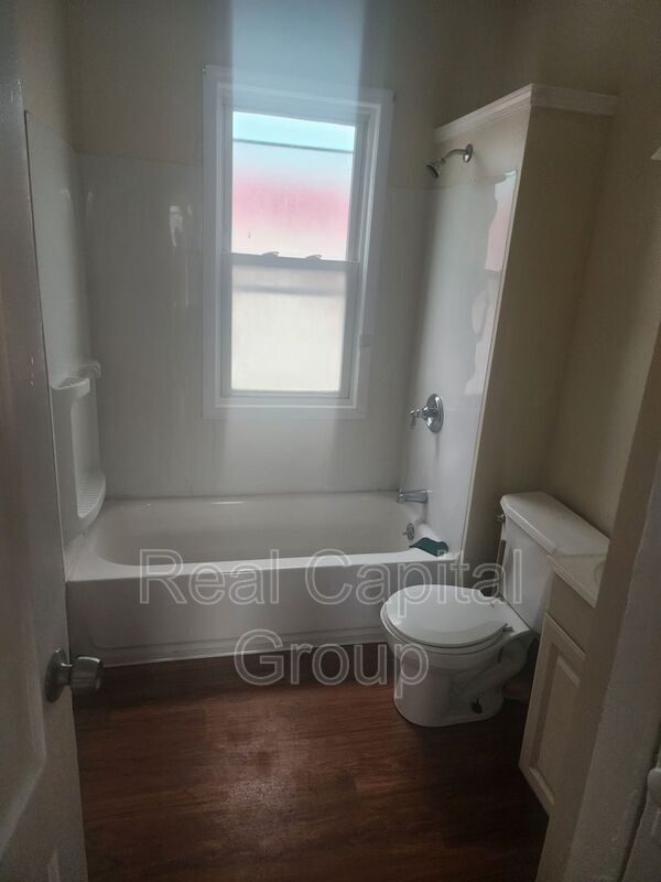 Building Photo - 245 Adams St