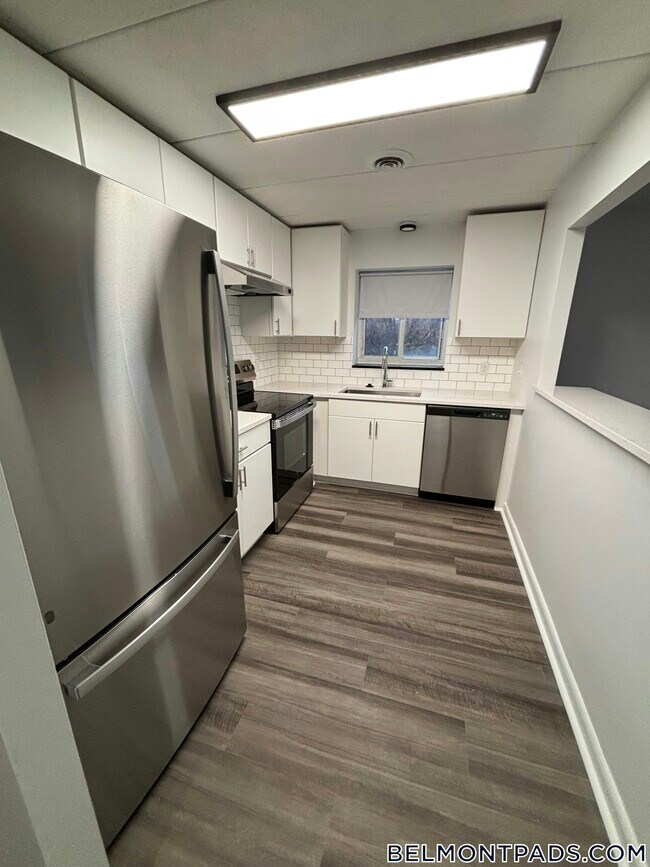 Building Photo - 51 Hill Rd