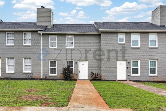 Building Photo - 131 Toby Springs Ln