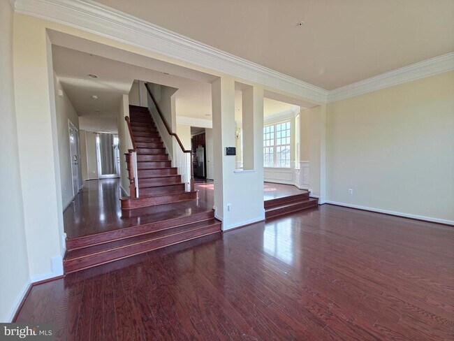 Building Photo - 7108 Sudley Ave