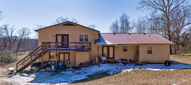 Building Photo - 2426 Lewisburg Rd