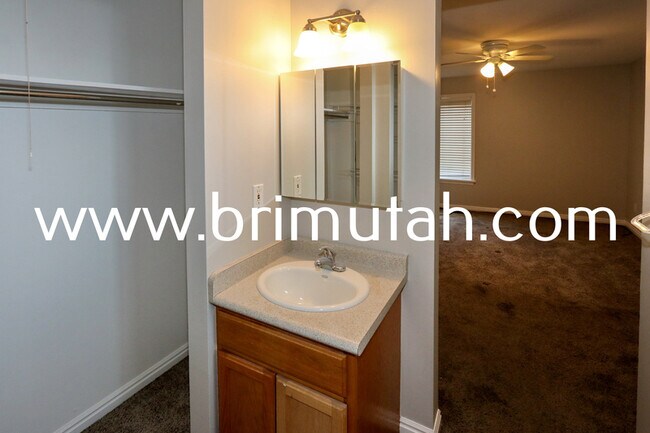 Building Photo - 3799 S 2235 E
