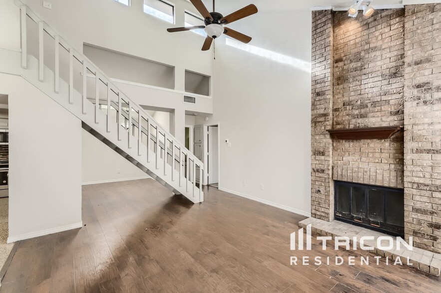 Building Photo - 3811 Clover Hill Ln