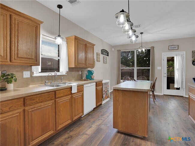 Building Photo - 1775 Jasons N Ct