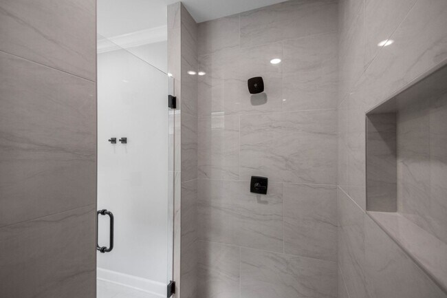 Building Photo - 308 Kanis Ridge Dr