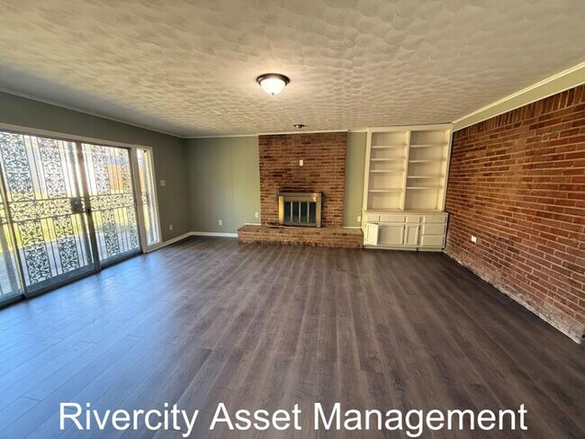 Building Photo - A Must See & Its Section 8 Friendly !!!!!!!