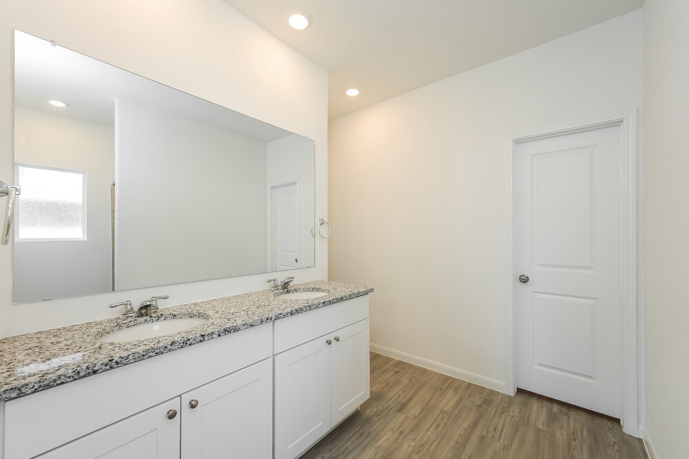 Building Photo - 15056 Nettleton Ml