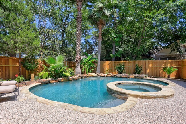 Building Photo - 19 S Linton Ridge Cir