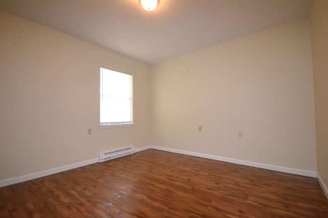 Building Photo - Dogwood Apartments