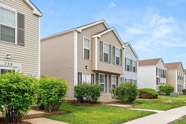 Building Photo - 737 Serendipity Dr