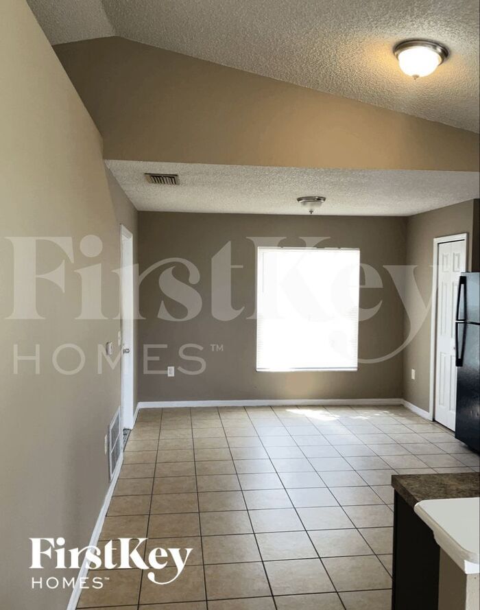 Building Photo - 7446 Groveoak Dr