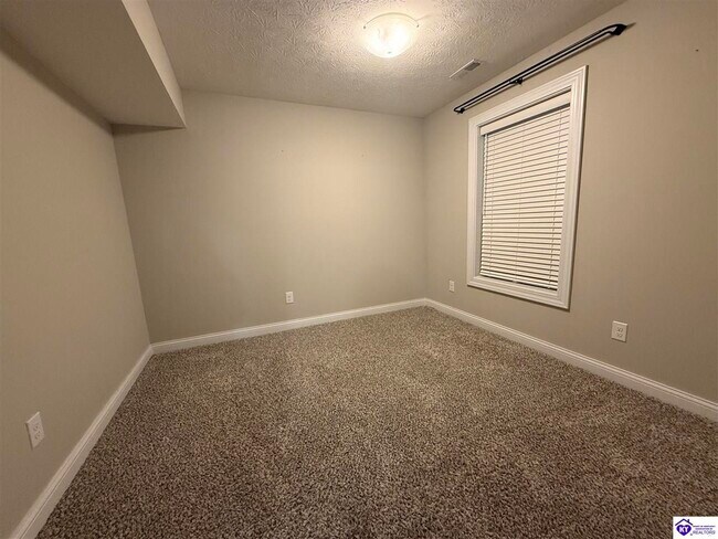 Building Photo - 112 McClendon Hills Ln