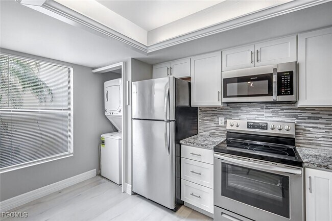 Building Photo - 15206 Parkside Dr