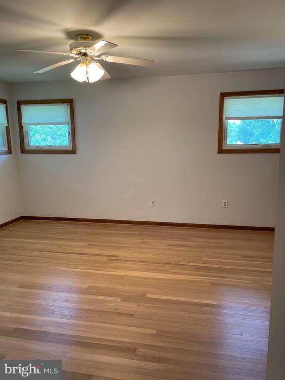 Building Photo - 21 E Loudoun St